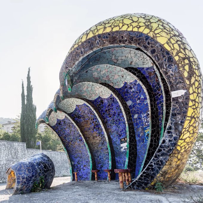 Gagra’s wave-shaped bus stop is a mosaic masterpiece reminiscent of Gaudí’s style.